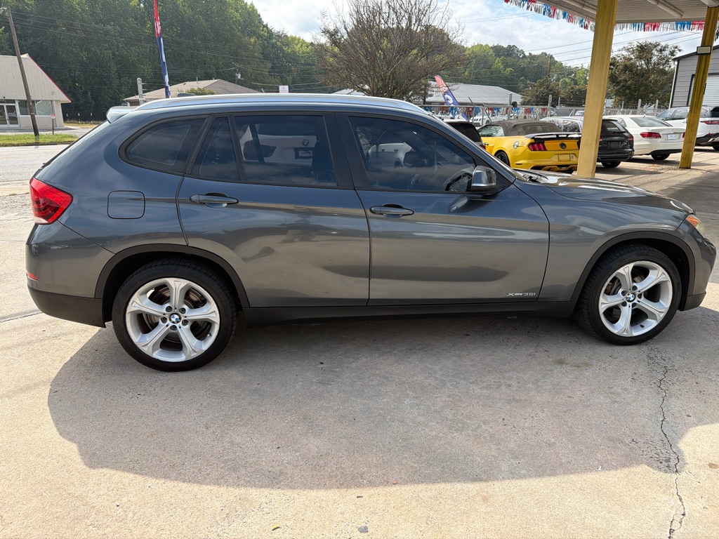 Photo 8 of this BMW X1