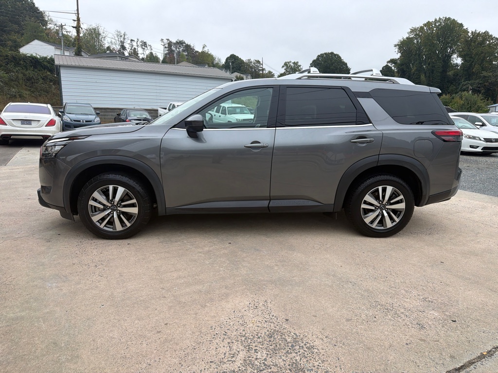 Photo 4 of this NISSAN PATHFINDER