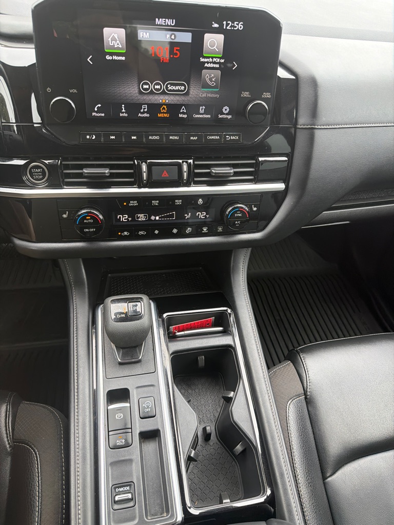 Photo 16 of this NISSAN PATHFINDER