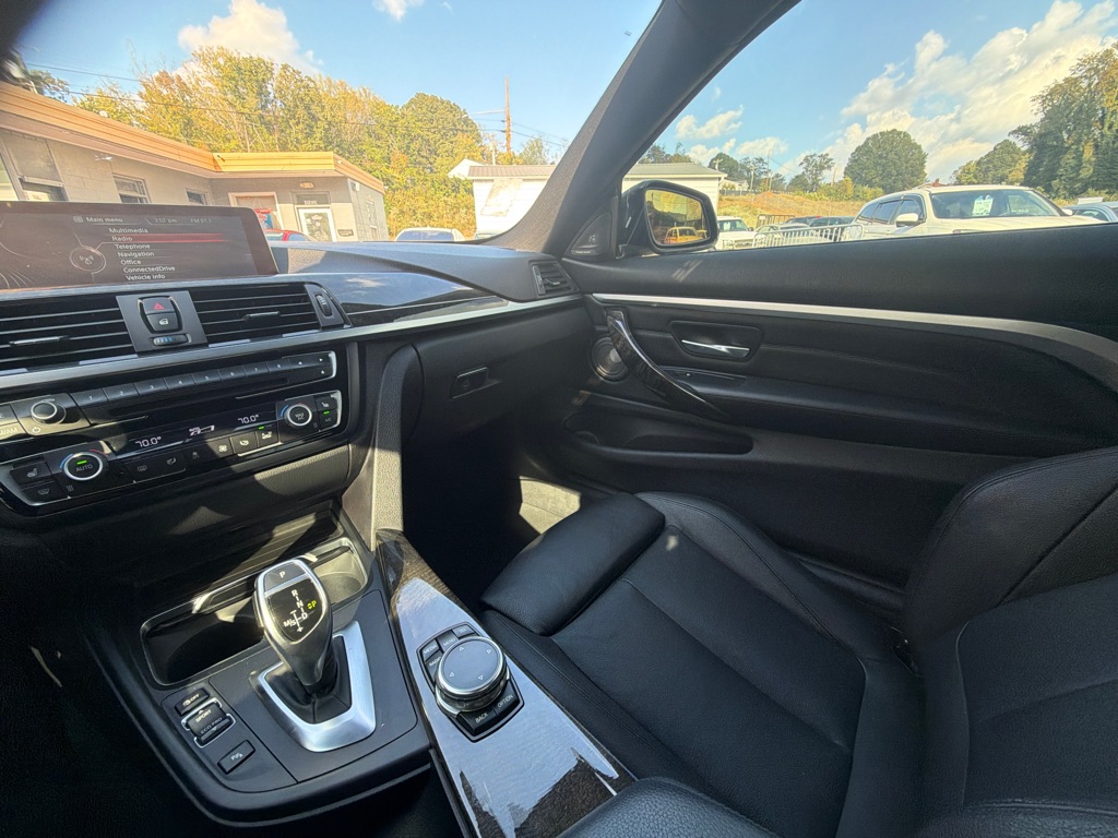 Photo 12 of this BMW 435