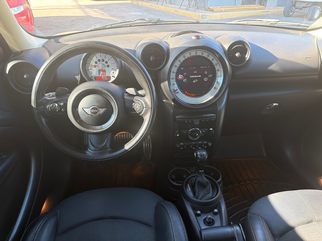 Photo 12 of this MINI COOPER