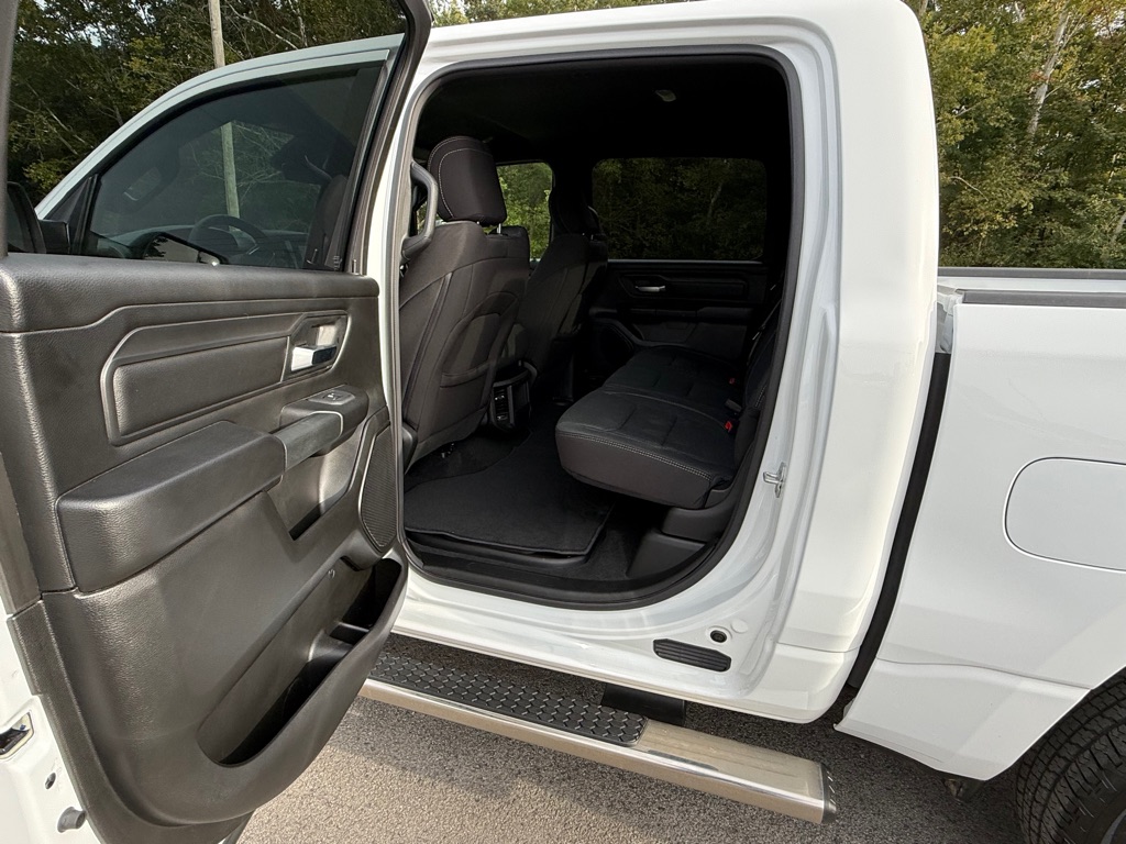 Photo 11 of this RAM 1500