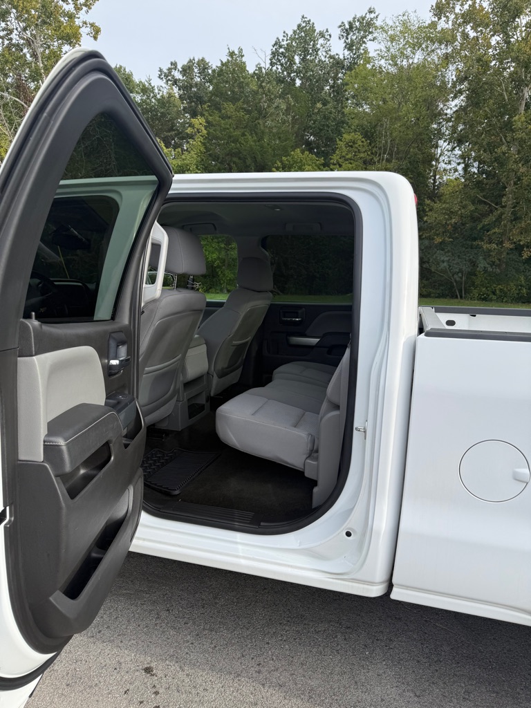 Photo 9 of this CHEVROLET SILVERADO 1500