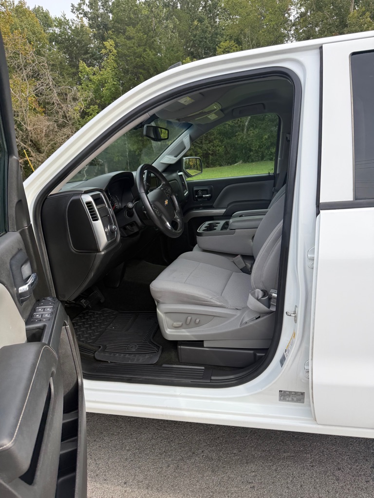Photo 10 of this CHEVROLET SILVERADO 1500