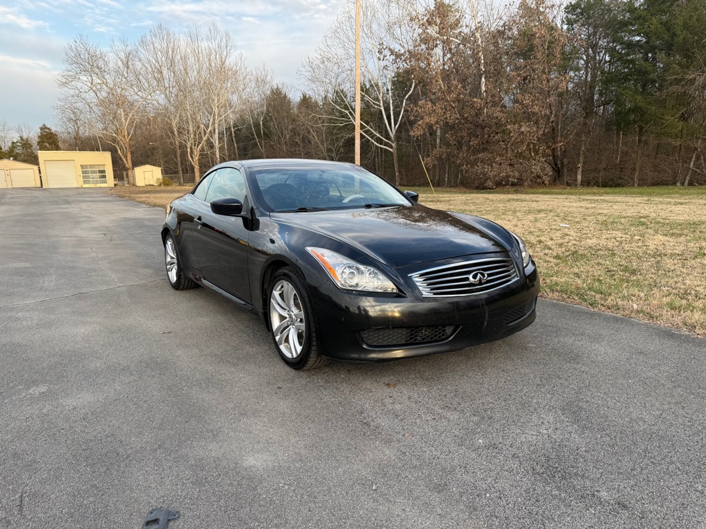 2010 INFINITI G37 Convertible RWD