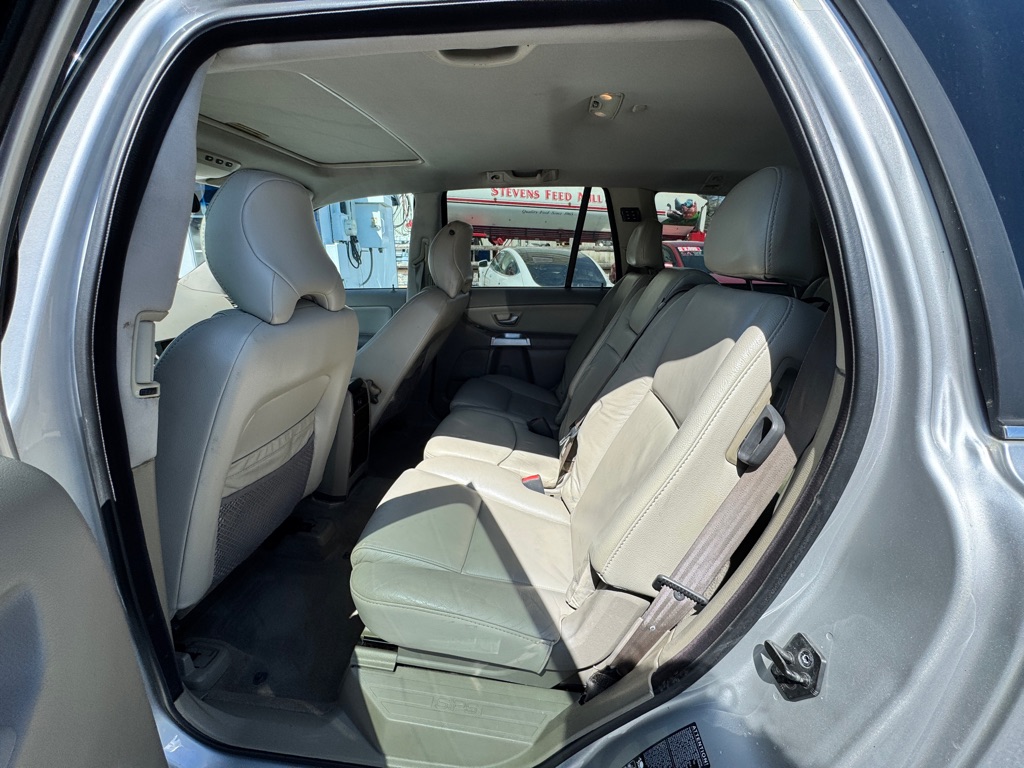 Photo 9 of this VOLVO XC90