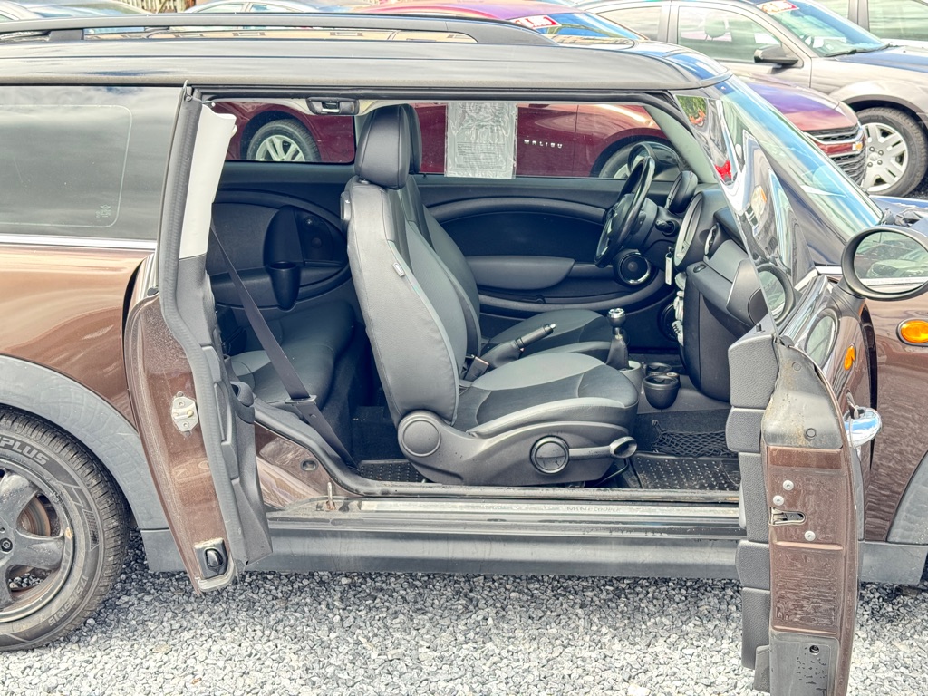 Photo 10 of this MINI COOPER