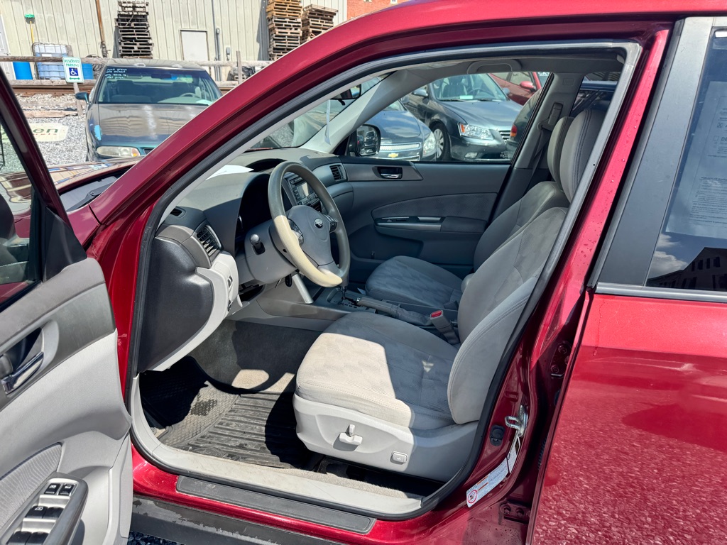 Photo 8 of this SUBARU FORESTER
