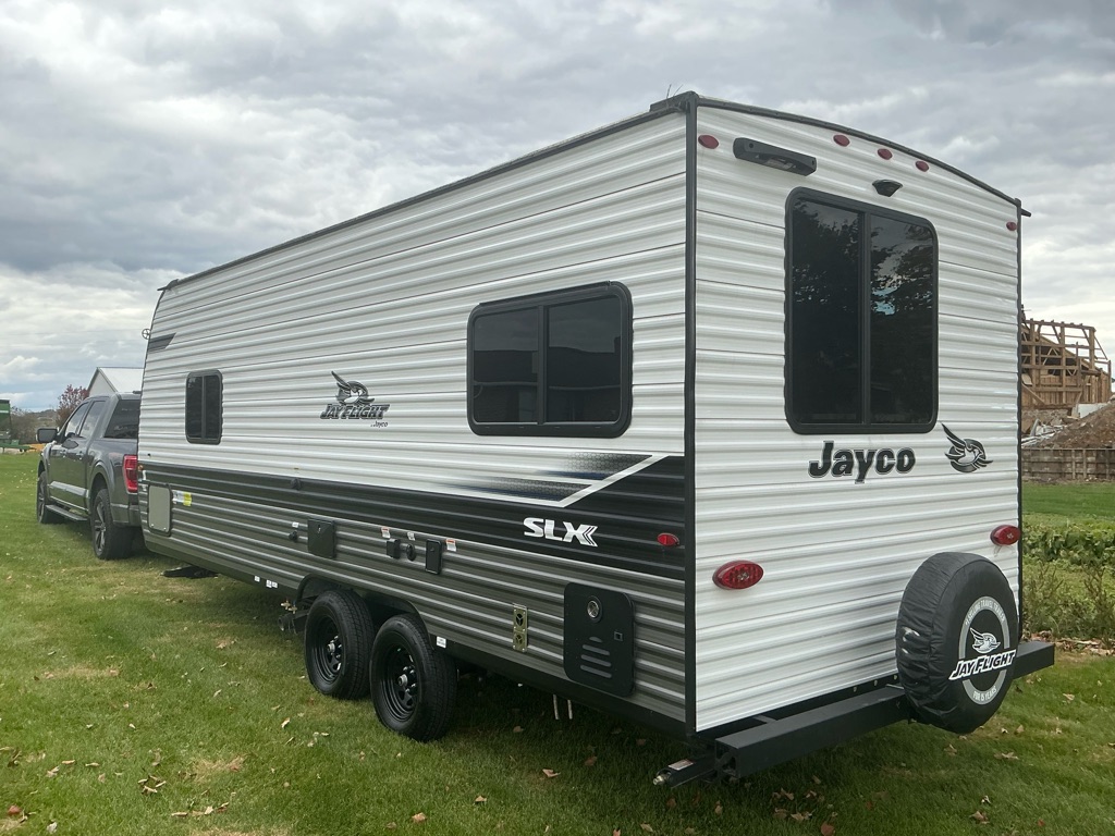 Photo 2 of this JAYCO 210QB