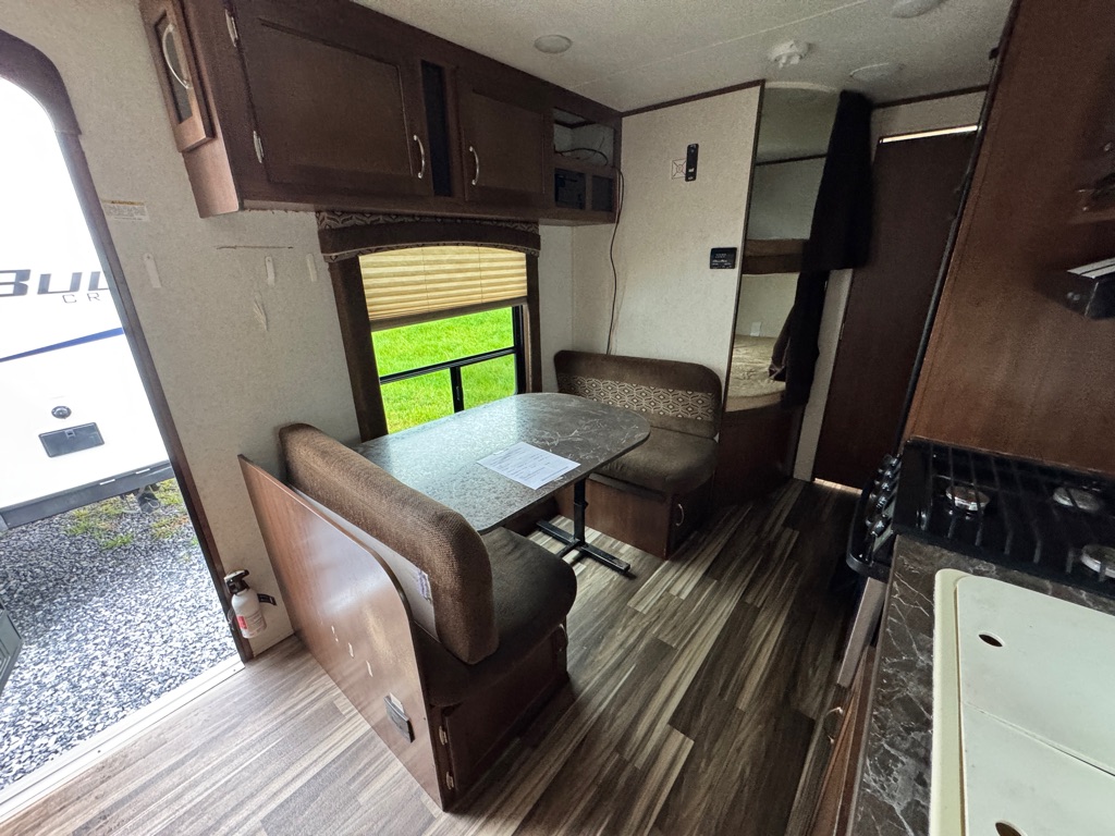 Photo 11 of this JAYCO 26BH