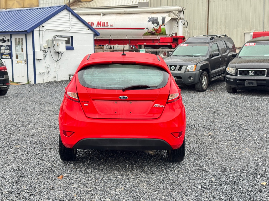 Photo 6 of this FORD FIESTA