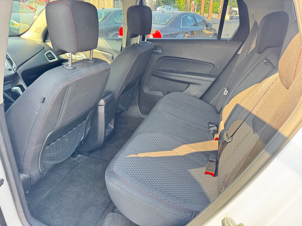 Photo 10 of this GMC TERRAIN
