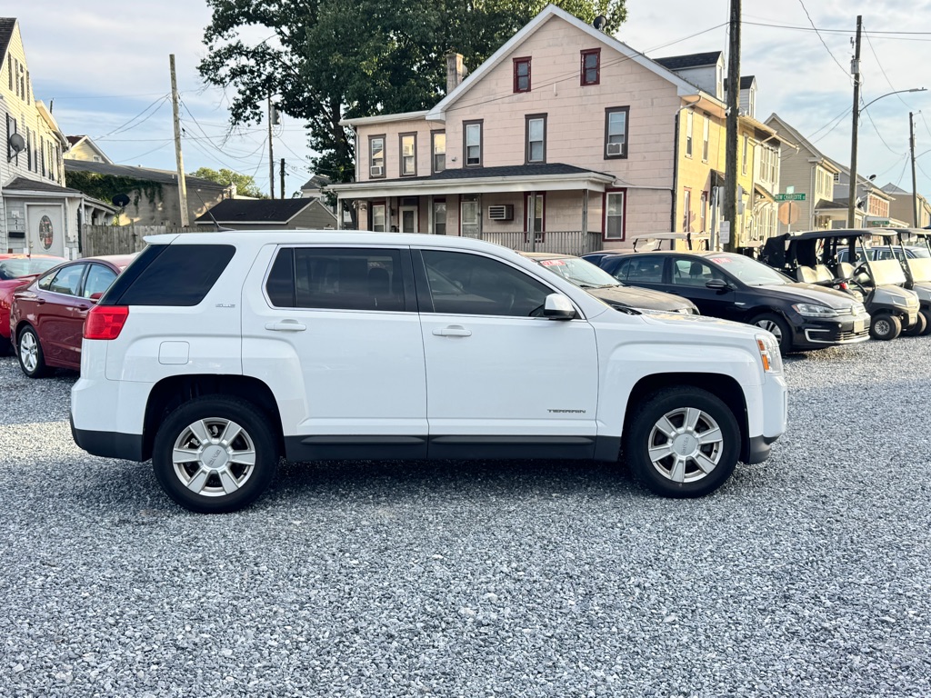 Photo 18 of this GMC TERRAIN