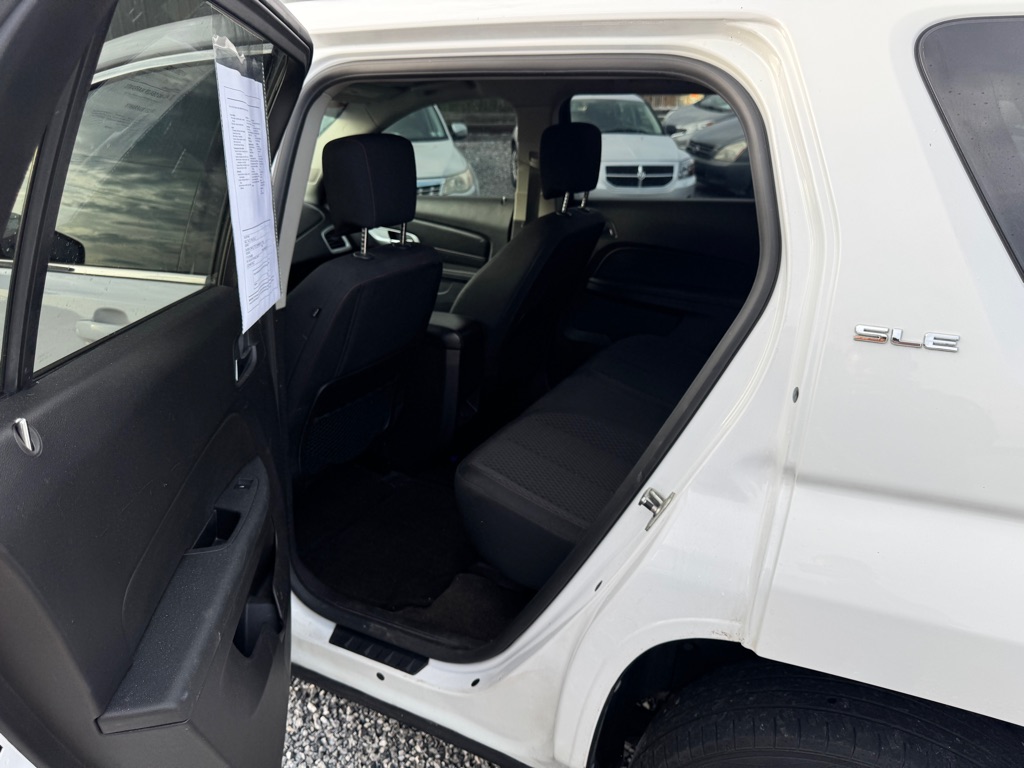 Photo 24 of this GMC TERRAIN