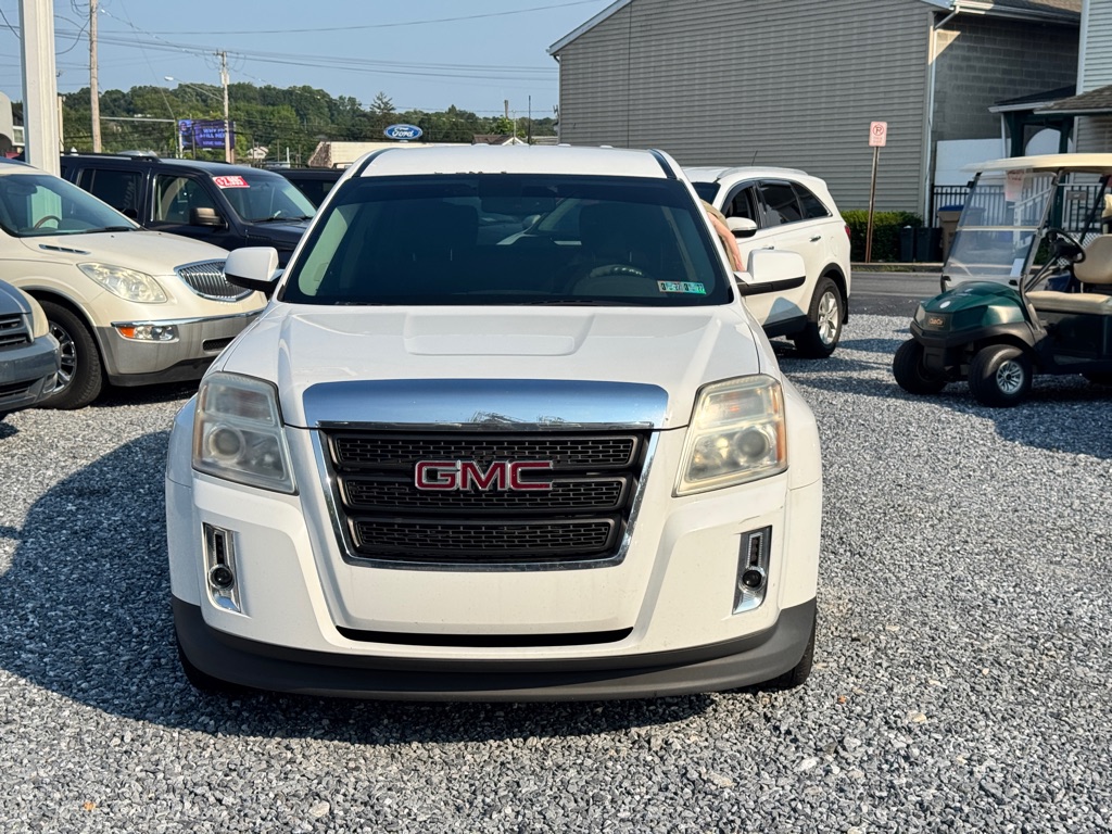 Photo 2 of this GMC TERRAIN
