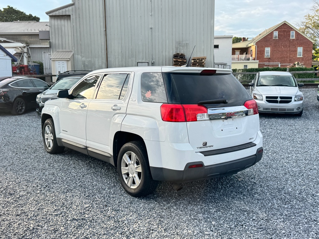 Photo 22 of this GMC TERRAIN