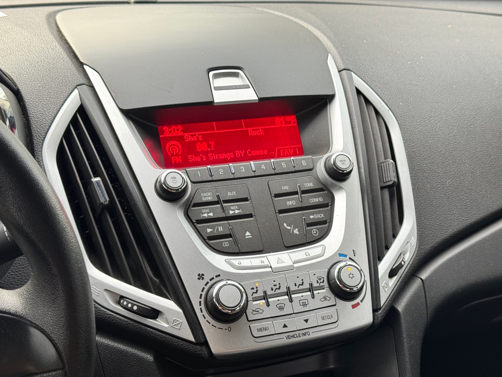 Photo 28 of this GMC TERRAIN