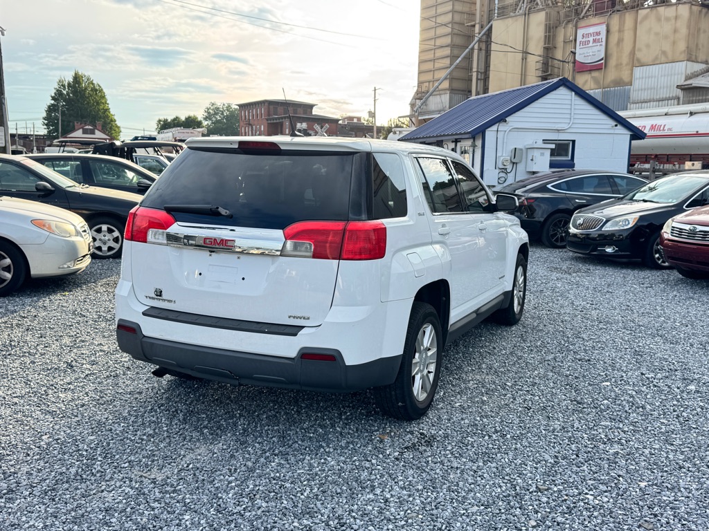 Photo 20 of this GMC TERRAIN