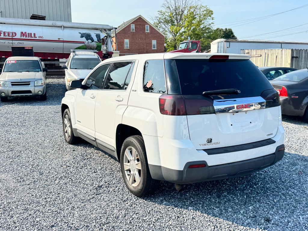 Photo 6 of this GMC TERRAIN