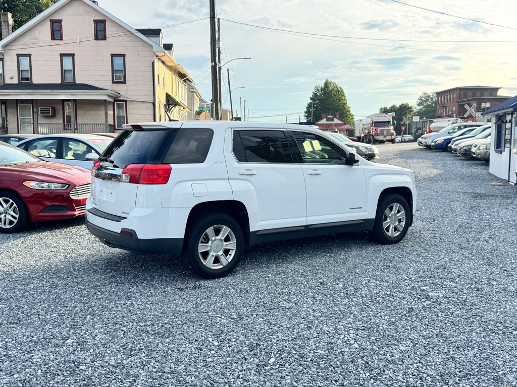Photo 19 of this GMC TERRAIN