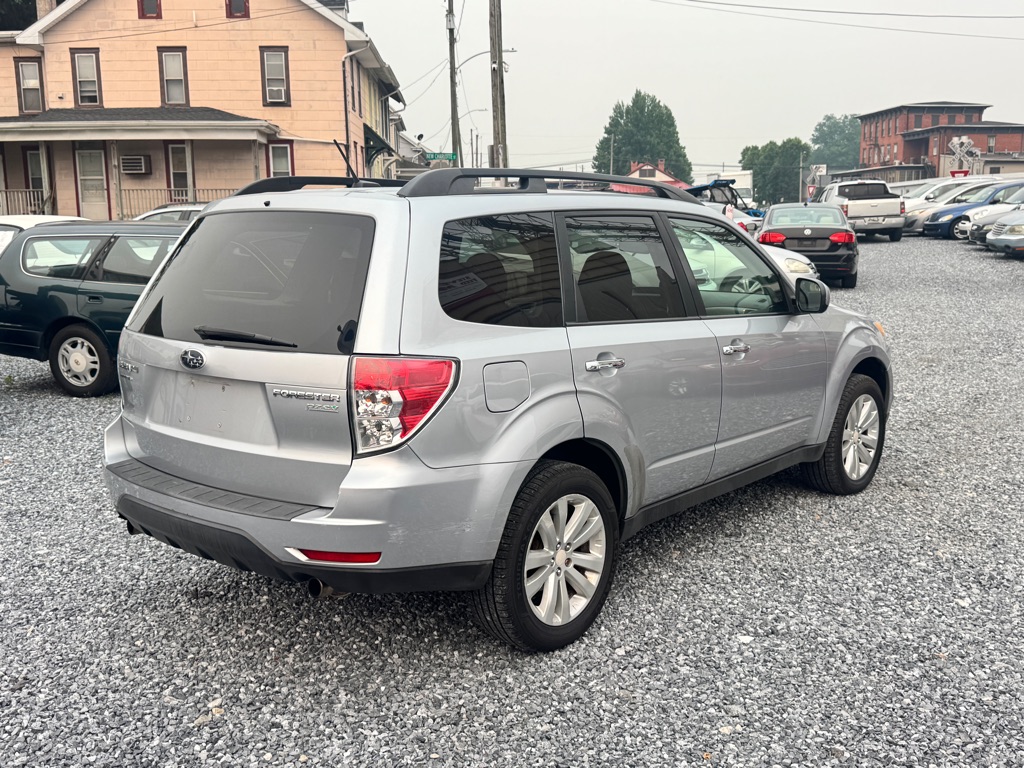 Photo 5 of this SUBARU FORESTER