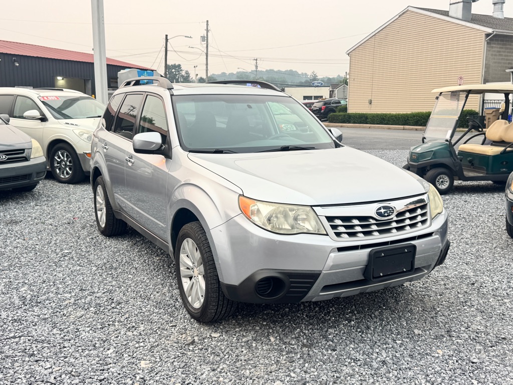 Photo 3 of this SUBARU FORESTER