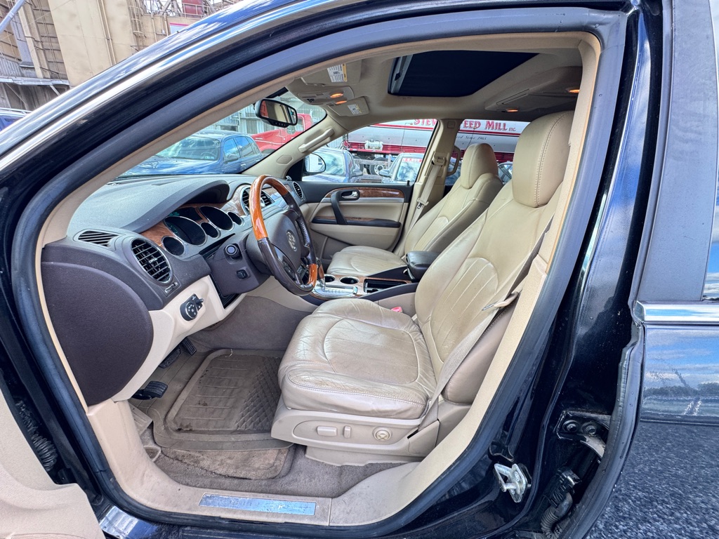Photo 12 of this BUICK ENCLAVE