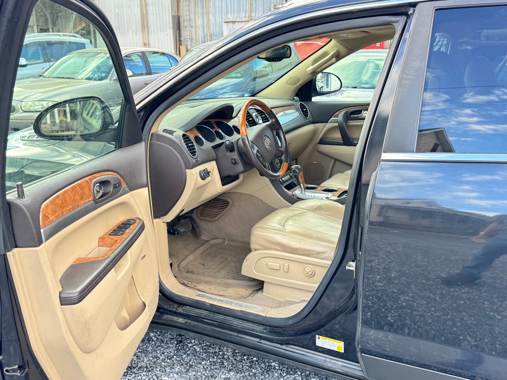 Photo 13 of this BUICK ENCLAVE