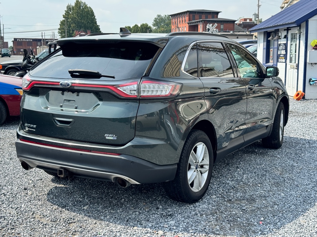 Photo 6 of this FORD EDGE