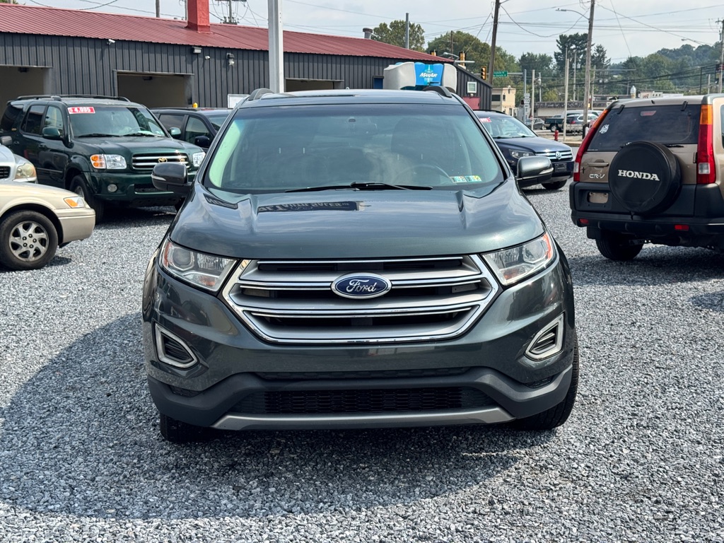 Photo 2 of this FORD EDGE
