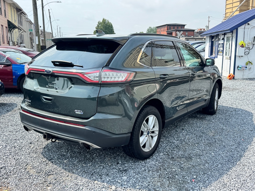Photo 15 of this FORD EDGE