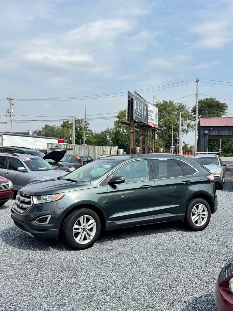 Photo 18 of this FORD EDGE