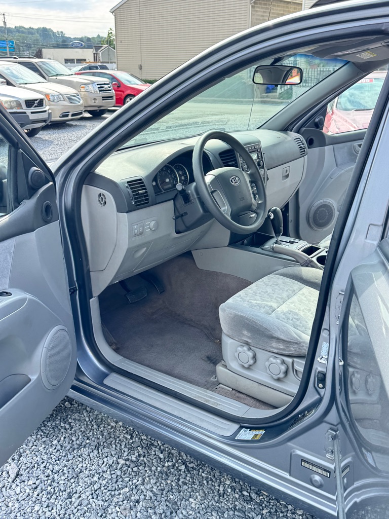 Photo 15 of this KIA SORENTO