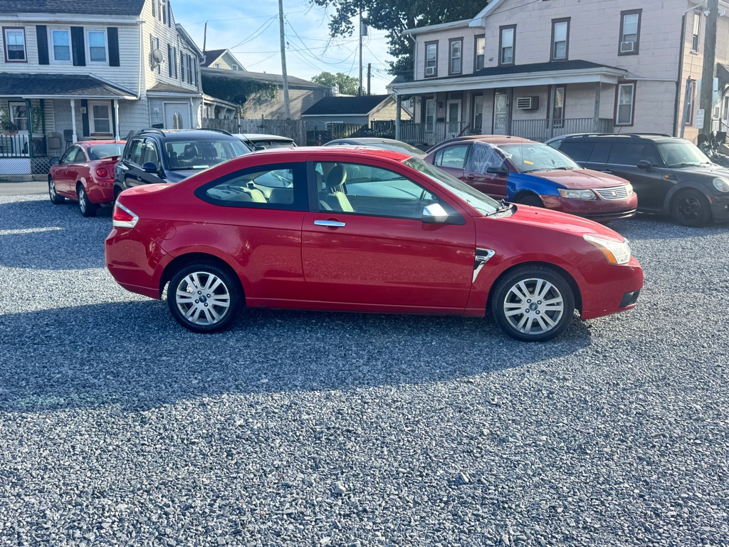 Photo 4 of this FORD FOCUS