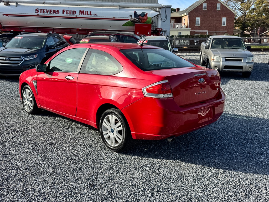 Photo 7 of this FORD FOCUS