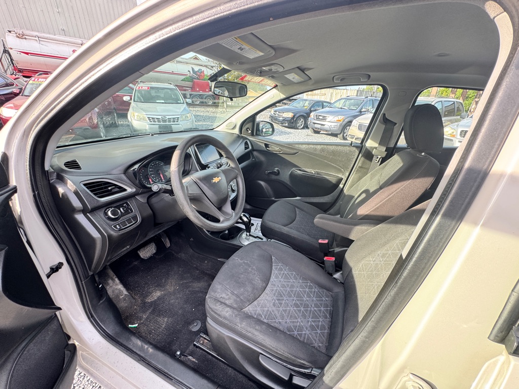 Photo 9 of this CHEVROLET SPARK