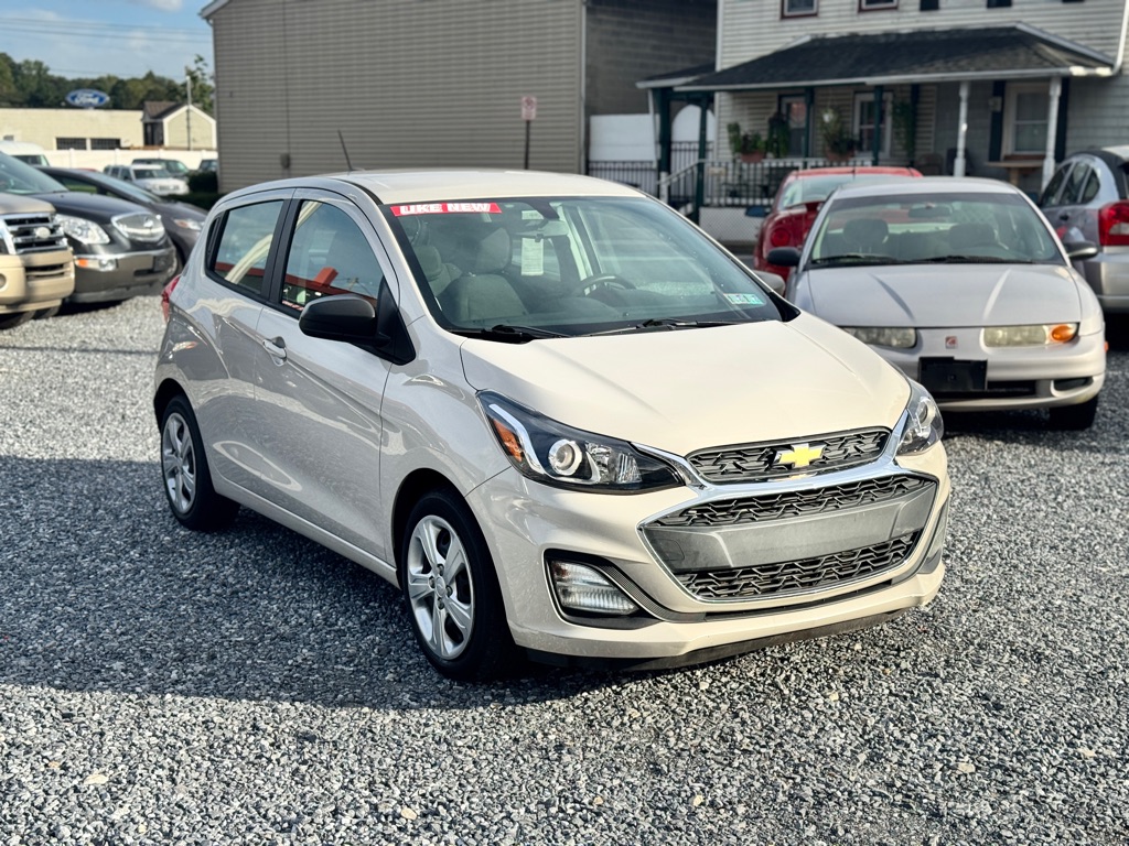 Photo 3 of this CHEVROLET SPARK
