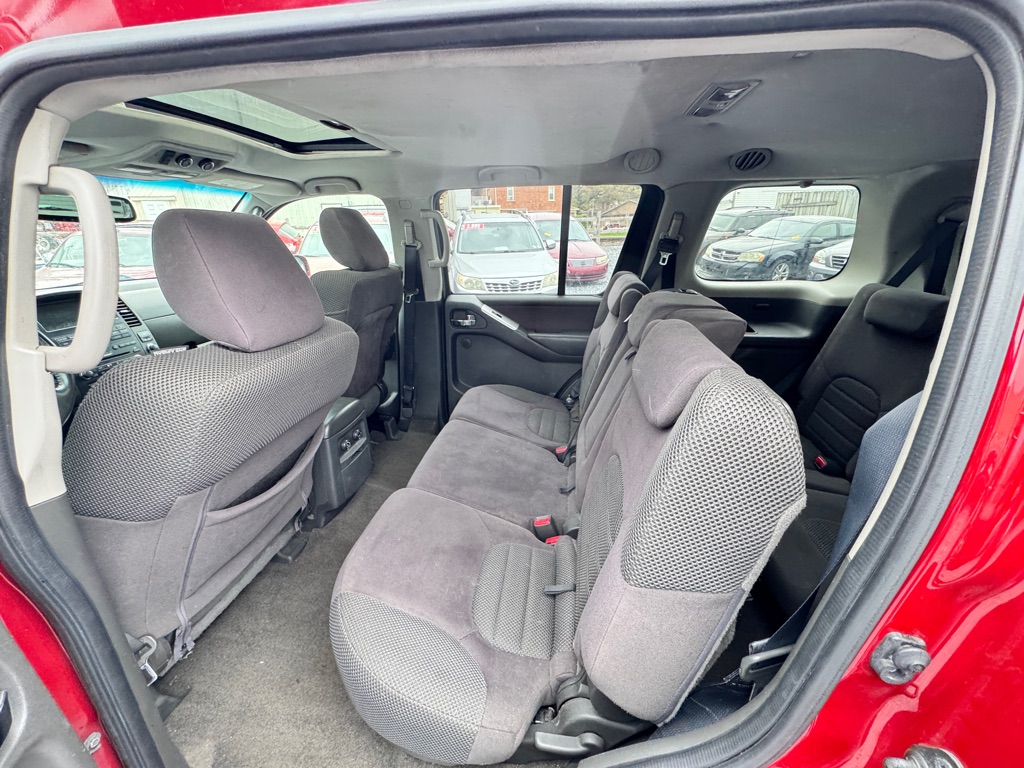 Photo 14 of this NISSAN PATHFINDER