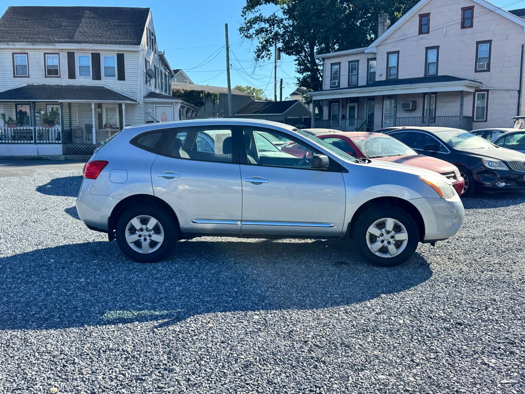 Photo 4 of this NISSAN ROGUE SELECT