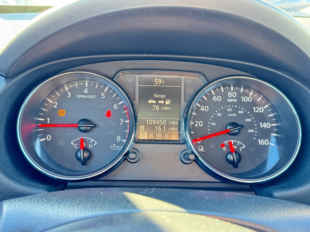 Photo 12 of this NISSAN ROGUE SELECT