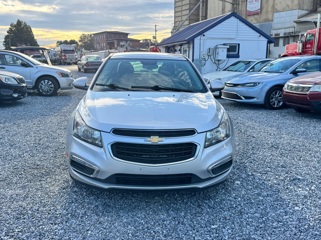 Photo 2 of this CHEVROLET CRUZE LIMITED