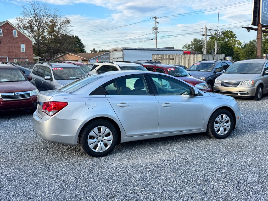 Photo 8 of this CHEVROLET CRUZE LIMITED