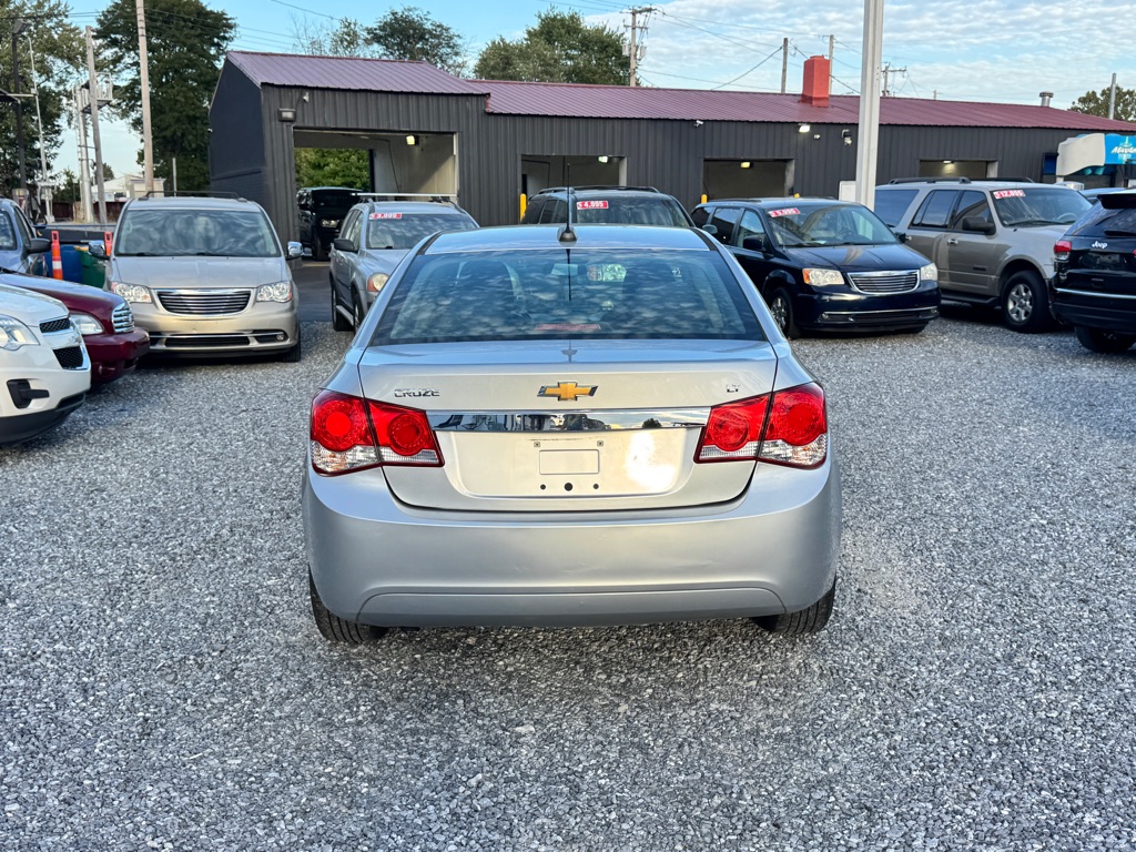Photo 10 of this CHEVROLET CRUZE LIMITED