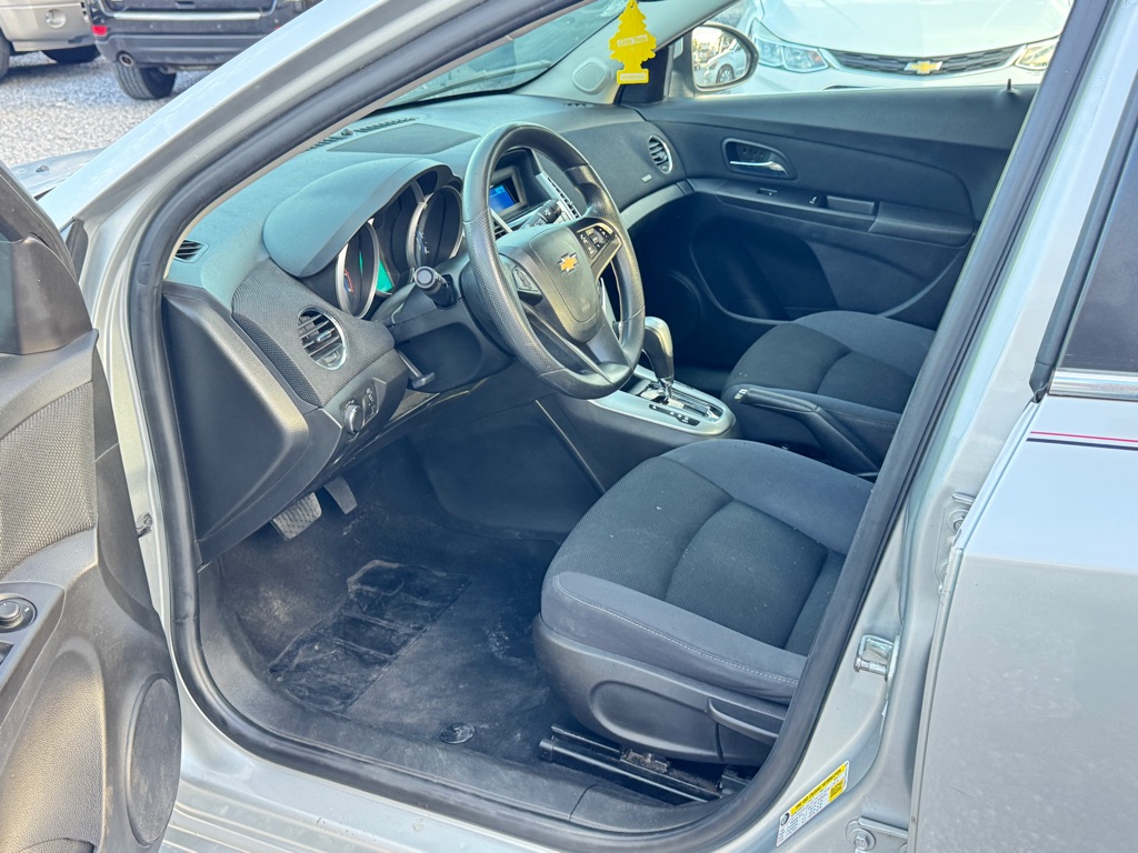 Photo 14 of this CHEVROLET CRUZE LIMITED