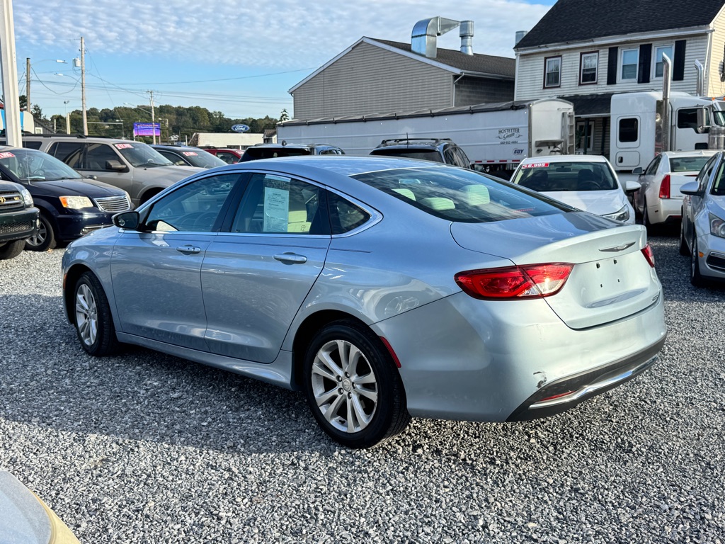 Photo 7 of this CHRYSLER 200
