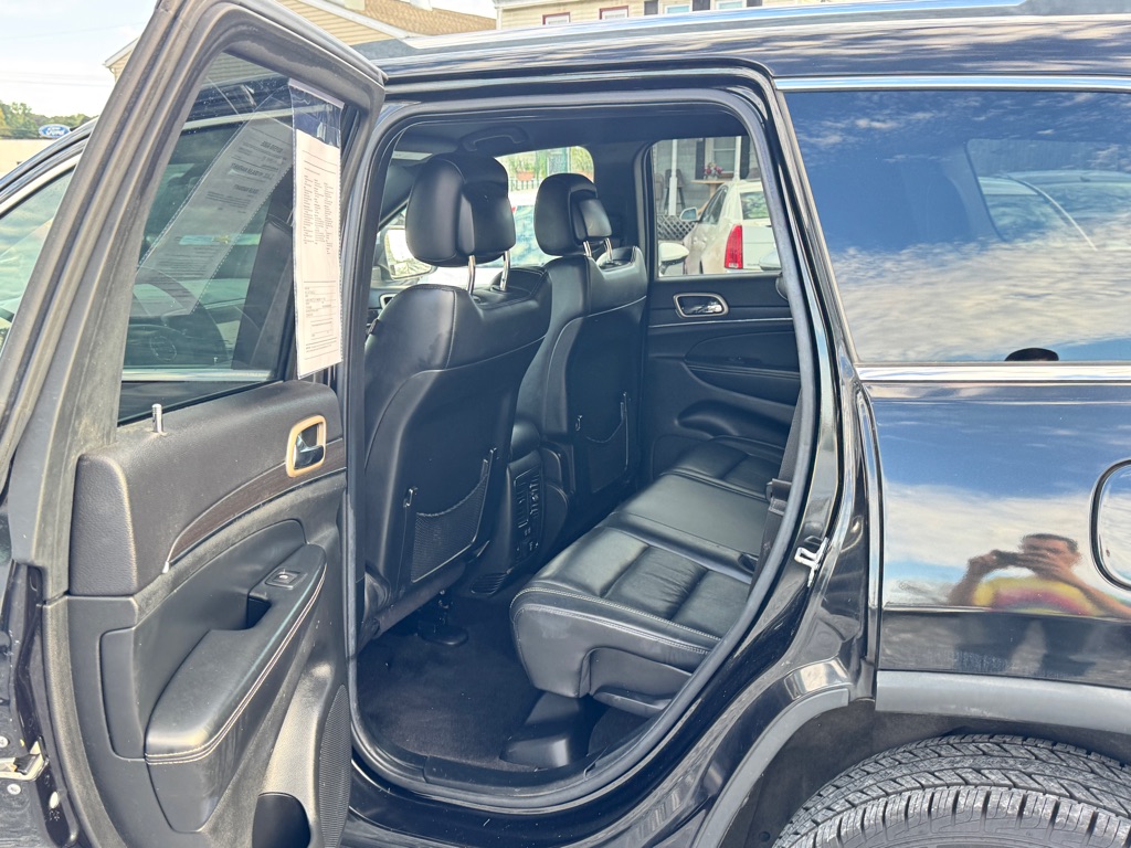 Photo 8 of this JEEP GRAND CHEROKEE