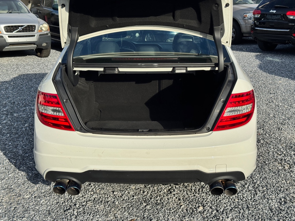Photo 10 of this MERCEDES-BENZ C-CLASS