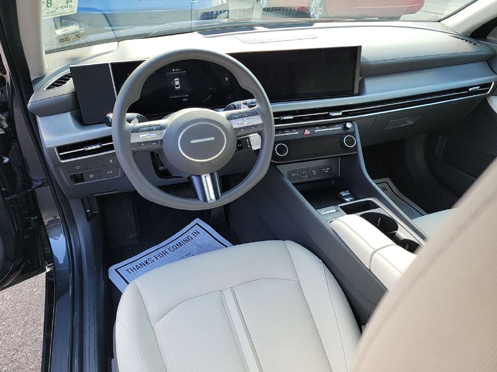 Photo 8 of this HYUNDAI SONATA