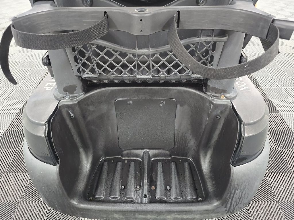 Photo 3 of this CLUB CAR TEMPO