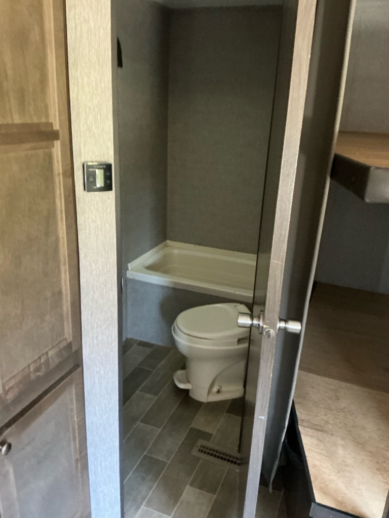 Photo 10 of this KEYSTONE COLEMAN 263BH